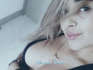Alanah_Davis