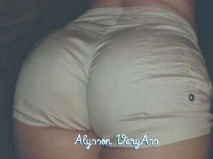Alysson_VeryAss