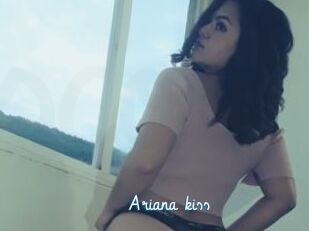 Ariana_kiss