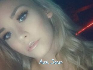 Auri_Jones