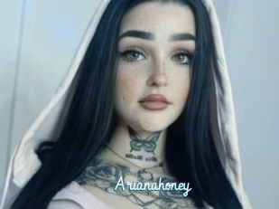 Arianahoney