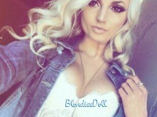 BlondieeDoll