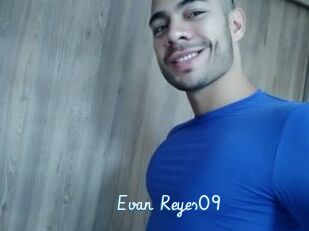 Evan_Reyes09