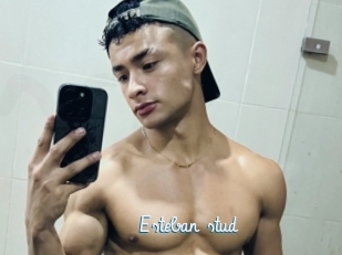 Esteban_stud