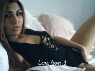 Lara_loves_it
