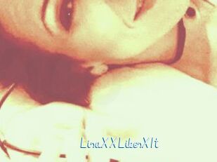 LisaXXLikesXIt