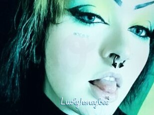 Luvlyhoneybee