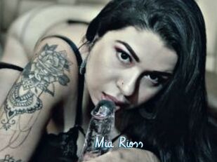 Mia_Rioss