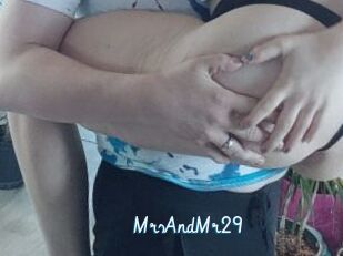 MrsAndMr29