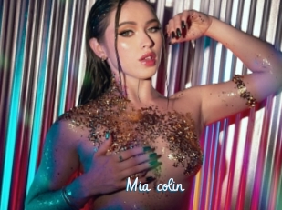 Mia_colin