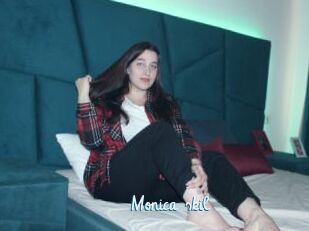 Monica_skil