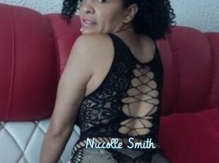 Niccolle_Smith