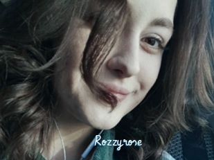Rozzyrose