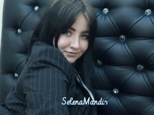 SelenaMandis