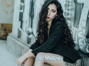 Sia_Medeiros