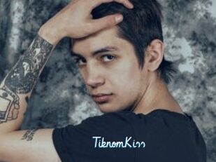 TiknomKiss
