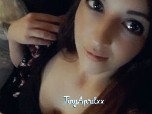 TinyAprilxx