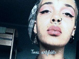 Toxic_artifakts