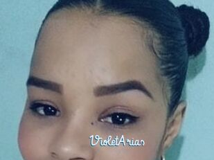 Violet_Arias